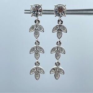 Napier Vintage Signed Silver Tone Crystal Leaf Drop Dangle Statement Earrings
